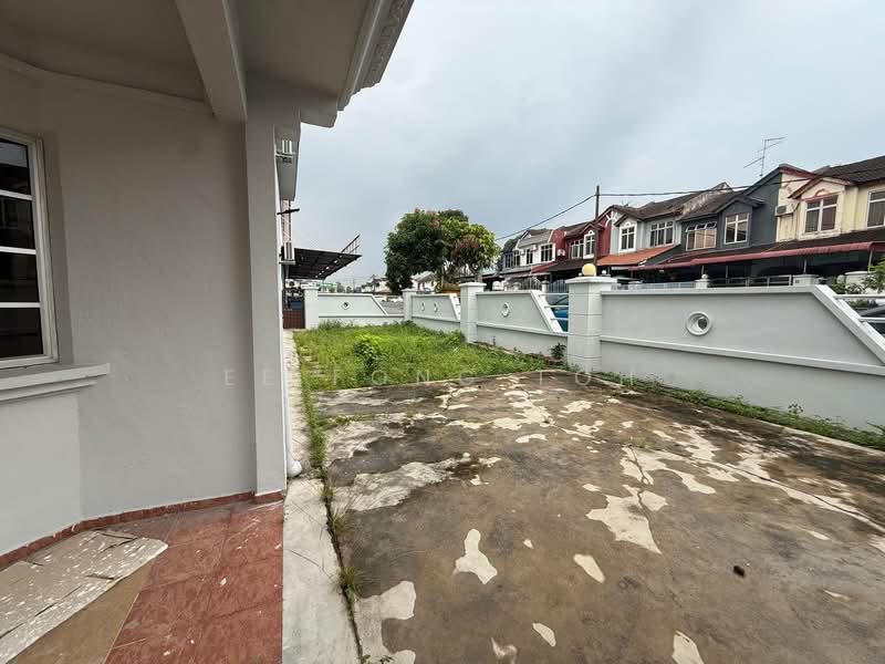 Rumah Teres 2-Tingkat untuk Dijual di Taman Ungku Tun Aminah (Skudai) - Ee Fong Toh - Exterior - PropertyGuru.com.my