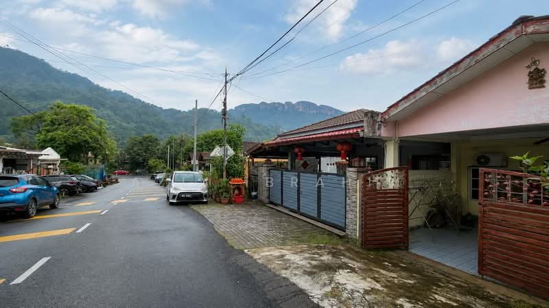 Rumah Teres 1-Tingkat untuk Dijual di Taman Melawati (Ulu Kelang) - Azli Ibrahim - Exterior - PropertyGuru.com.my