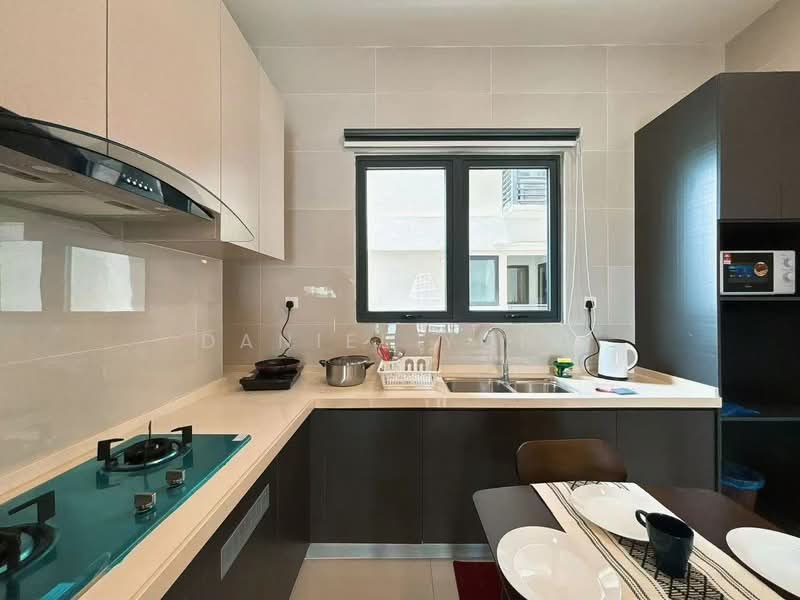 Kondominium untuk Dijual di Bay Point @ Country Garden Danga Bay - Daniel Yong - Kitchen - PropertyGuru.com.my
