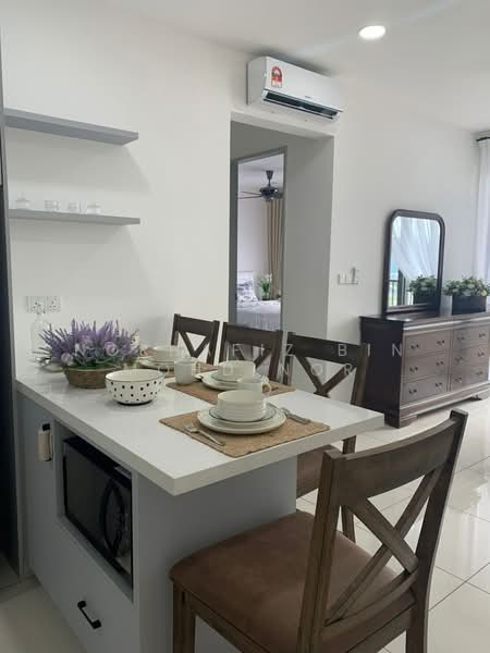 Service Residence for Sale at Kenwingston Platz - Norhafiz Bin Mohd Nor - Dining Room - PropertyGuru.com.my