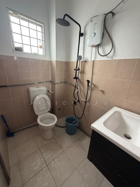 Rumah Bandar untuk Disewa di Bandar Mahkota Cheras (Cheras) - Janice Lau - Bathroom - PropertyGuru.com.my