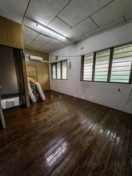 1-storey Terraced House for Sale in Kampung Lapan (Melaka City) - Tess Tan - Interior - PropertyGuru.com.my
