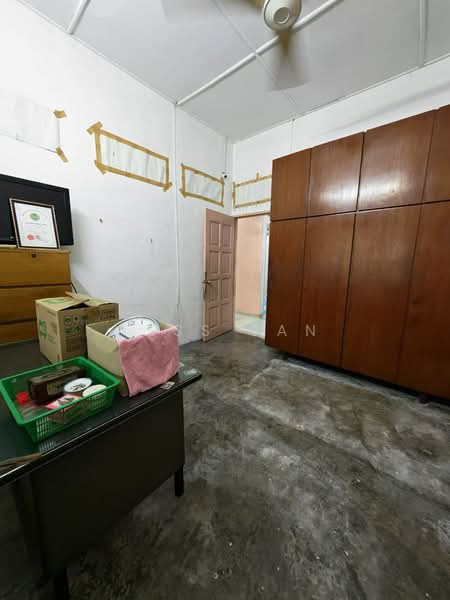1-storey Terraced House for Sale in Kampung Lapan (Melaka City) - Tess Tan - Interior - PropertyGuru.com.my