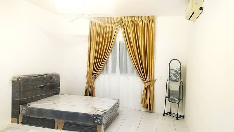 Kondominium untuk Disewa di Residensi Sateria - Asyraf Azman - Bedroom - PropertyGuru.com.my