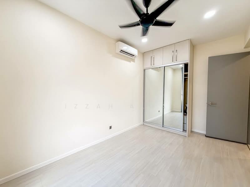 Kediaman Servis untuk Dijual di The Era @ Duta North - Izzah Alias - Bedroom - PropertyGuru.com.my
