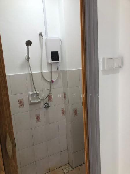Pangsapuri untuk Dijual di Aman Dua - Jason Chen - Bathroom - PropertyGuru.com.my