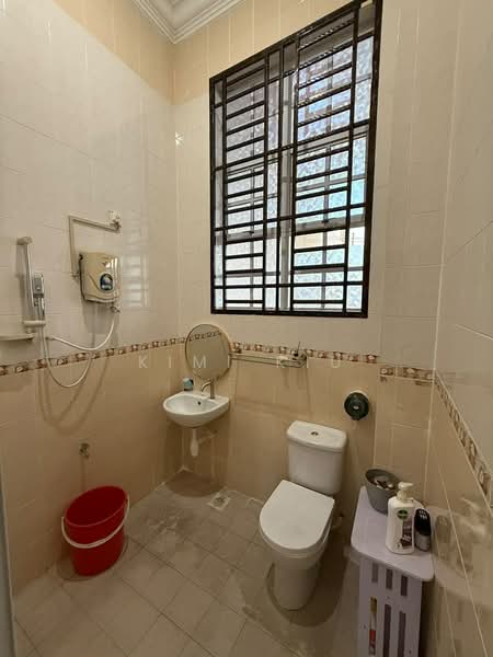 Semi-Detached House for Sale in Kulai (Johor) - Kimi Kiu - Bathroom - PropertyGuru.com.my