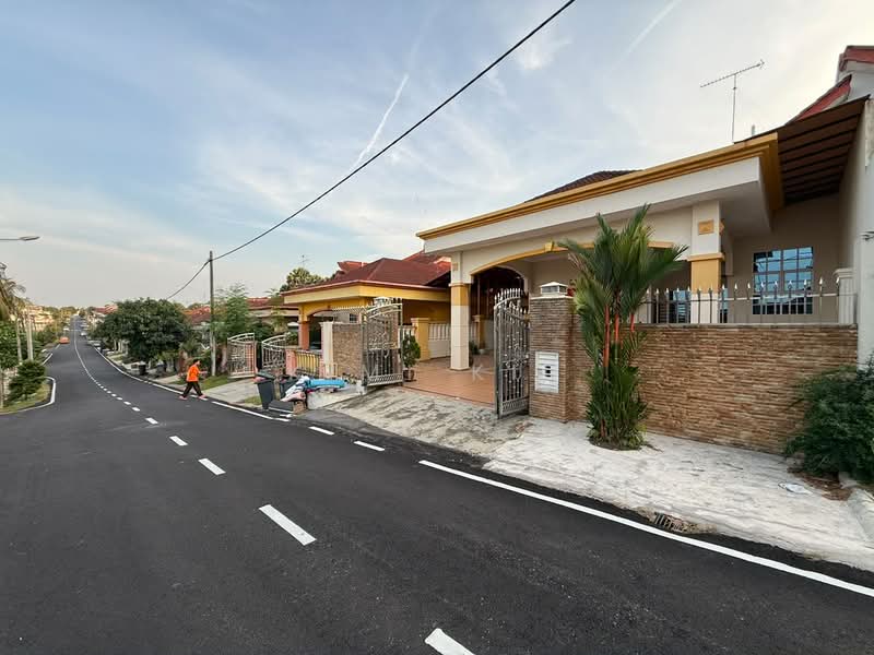 Semi-Detached House for Sale in Kulai (Johor) - Kimi Kiu - Exterior - PropertyGuru.com.my