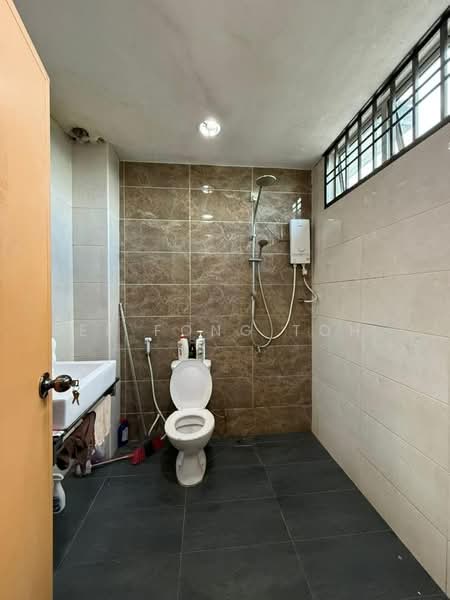 2.5-storey Terraced House for Sale in Taman Bukit Jaya (Ulu Tiram) - Ee Fong Toh - PropertyGuru.com.my