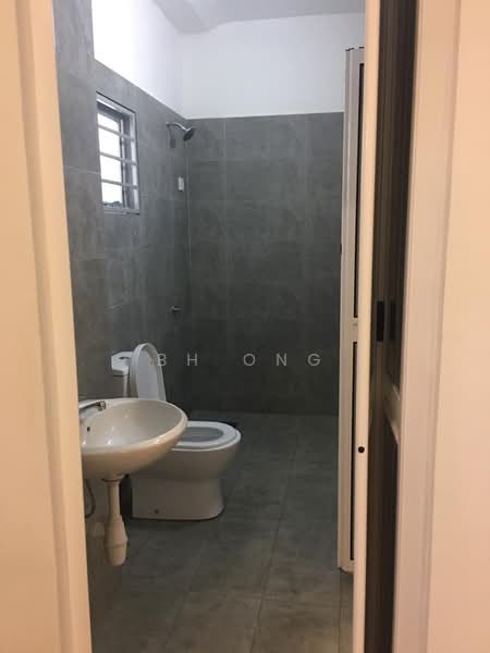Rumah Teres 2-Tingkat untuk Dijual di Cyberjaya (Selangor) - BH Ong - Bathroom - PropertyGuru.com.my
