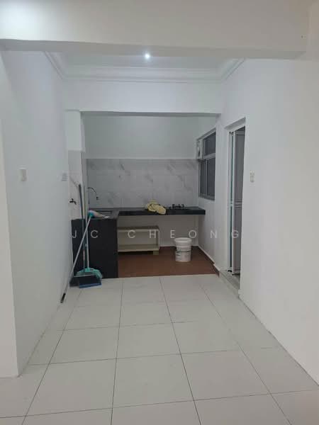 Apartment for Rent at Lakeview Apartments - JC Cheong - Kitchen - PropertyGuru.com.my
