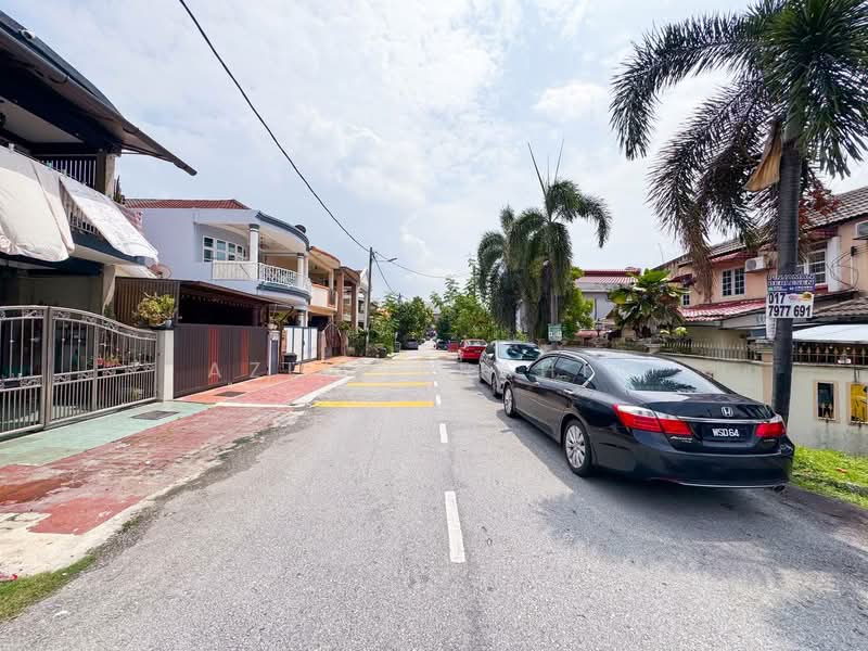 2-storey Terraced House for Sale in Batu Caves (Selangor) - Azli Ibrahim - Exterior - PropertyGuru.com.my