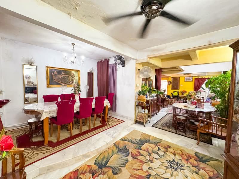 2-storey Terraced House for Sale in Batu Caves (Selangor) - Azli Ibrahim - Dining Room - PropertyGuru.com.my