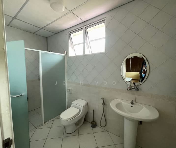 Bungalow House for Sale in Inanam (Kota Kinabalu) - John Voo - Bathroom - PropertyGuru.com.my