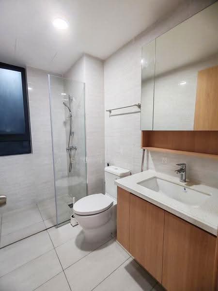 Kediaman Servis untuk Dijual di Aradia Residence @ Lake City KL North - Jason Chen - Bathroom - PropertyGuru.com.my