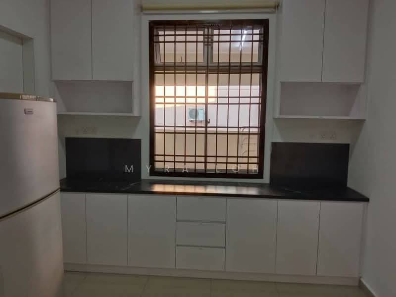2-storey Terraced House for Sale in Bukit Indah (Iskandar Puteri (Nusajaya)) - Myra loh - Kitchen - PropertyGuru.com.my