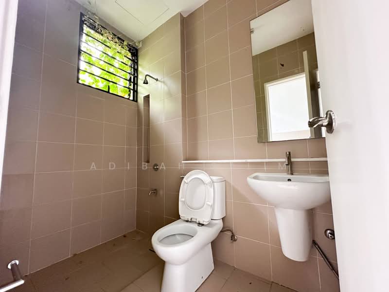 2-storey Terraced House for Sale in Shah Alam (Selangor) - Adibah Salim - Bathroom - PropertyGuru.com.my