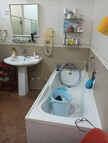 Semi-Detached House for Sale in Batu Maung (Penang) - Ryan Ng - Bathroom - PropertyGuru.com.my