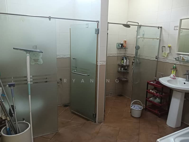 Semi-Detached House for Sale in Batu Maung (Penang) - Ryan Ng - Bathroom - PropertyGuru.com.my