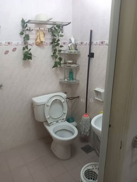 Semi-Detached House for Sale in Batu Maung (Penang) - Ryan Ng - Bathroom - PropertyGuru.com.my
