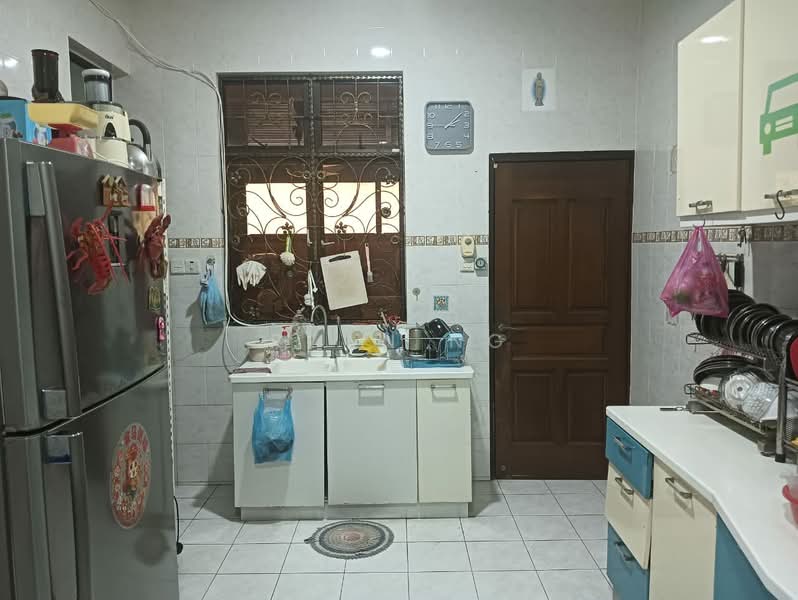 Semi-Detached House for Sale in Batu Maung (Penang) - Ryan Ng - Kitchen - PropertyGuru.com.my
