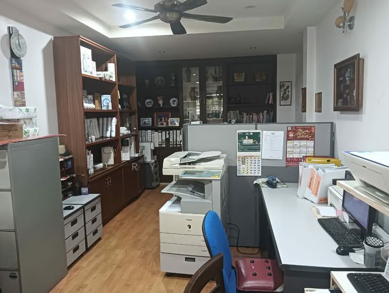 Semi-Detached House for Sale in Batu Maung (Penang) - Ryan Ng - Study - PropertyGuru.com.my