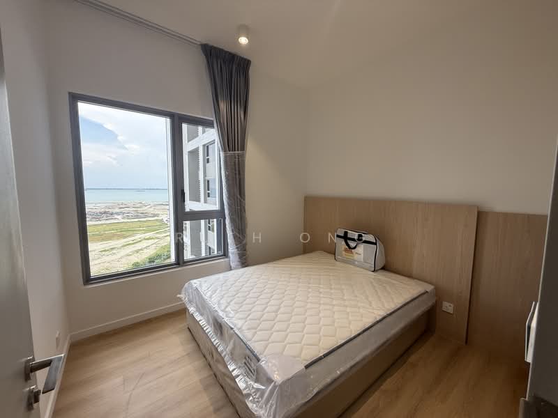 Service Residence for Sale at The Meg Serviced Residence - Ruth Ong - Bedroom - PropertyGuru.com.my