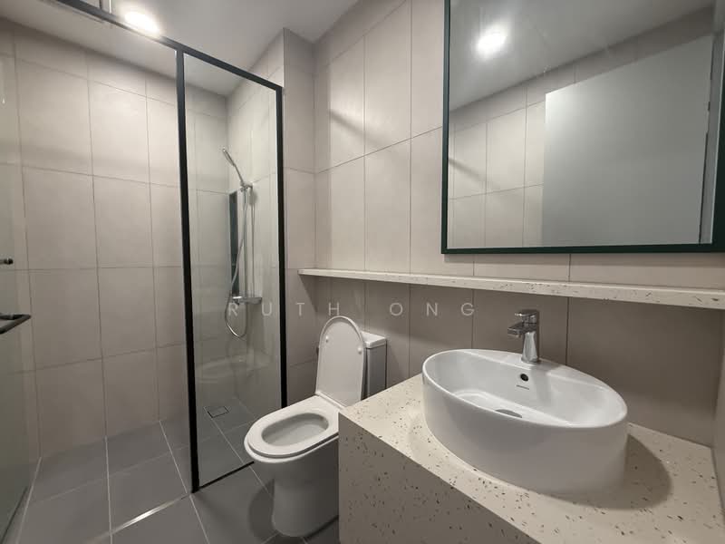 Service Residence for Sale at The Meg Serviced Residence - Ruth Ong - Bathroom - PropertyGuru.com.my