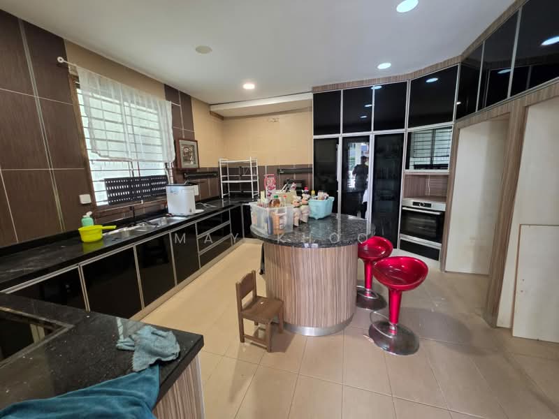 Semi-Detached House for Sale in Taman Sutera Utama (Skudai) - May Khoo - Kitchen - PropertyGuru.com.my