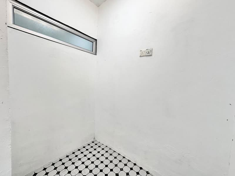 Terraced House for Sale in Bandar Putra Permai (Seri Kembangan) - Syahrim Naim - Interior - PropertyGuru.com.my