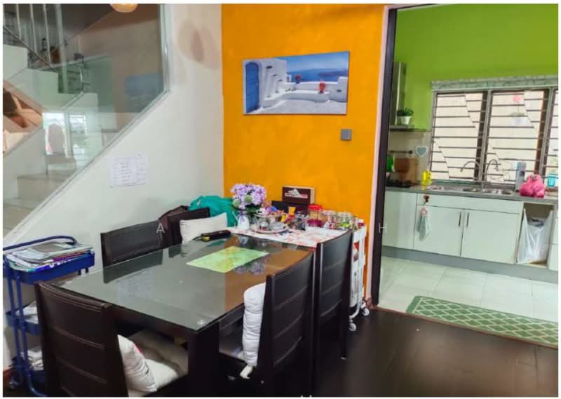 Townhouse for Sale in Kampung Sungai Kayu Ara (Petaling Jaya) - Alvin Seah - Dining Room - PropertyGuru.com.my