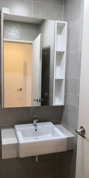 Kondominium untuk Disewa di Lakeville Residence - Angelyn Yong - Bathroom - PropertyGuru.com.my