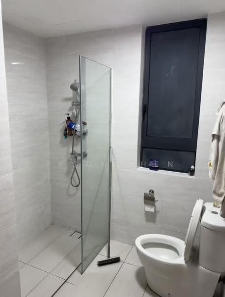 Kediaman Servis untuk Dijual di Aradia Residence @ Lake City KL North - Jason Chen - Bathroom - PropertyGuru.com.my