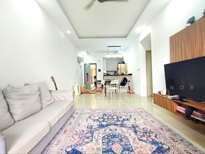 Service Residence for Sale at Suria Residence - Norhafiz Bin Mohd Nor - Living Room - PropertyGuru.com.my