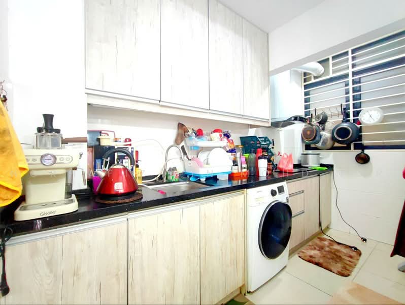 Service Residence for Sale at Suria Residence - Norhafiz Bin Mohd Nor - Kitchen - PropertyGuru.com.my