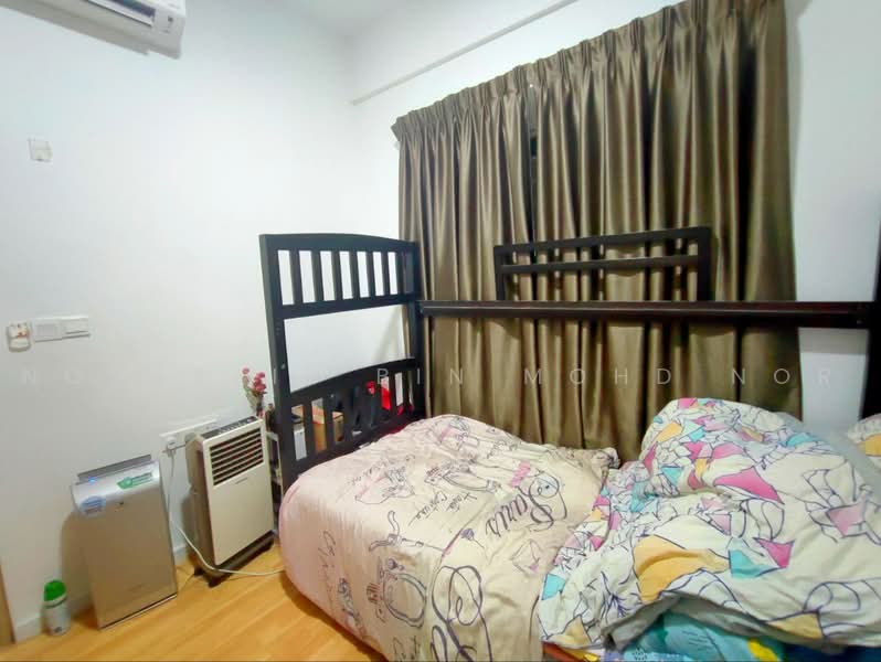 Service Residence for Sale at Suria Residence - Norhafiz Bin Mohd Nor - Bedroom - PropertyGuru.com.my