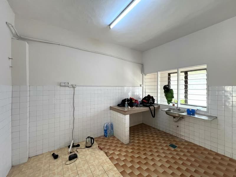 Rumah Teres 2.5-Tingkat untuk Disewa di Jalan Ipoh (Kuala Lumpur) - Sherry Chang - Kitchen - PropertyGuru.com.my