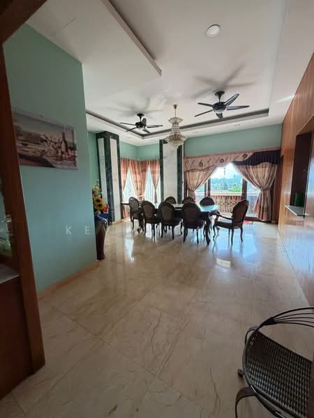 Bungalow House untuk Disewa di Bukit Rahman Putra (Sungai Buloh) - Kevin Dass - Dining Room - PropertyGuru.com.my
