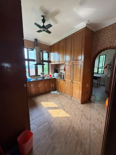 Bungalow House untuk Disewa di Bukit Rahman Putra (Sungai Buloh) - Kevin Dass - Kitchen - PropertyGuru.com.my