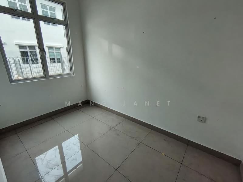 Rumah Teres untuk Dijual di Bandar Dato Onn (Tebrau) - Mang Janet - PropertyGuru.com.my