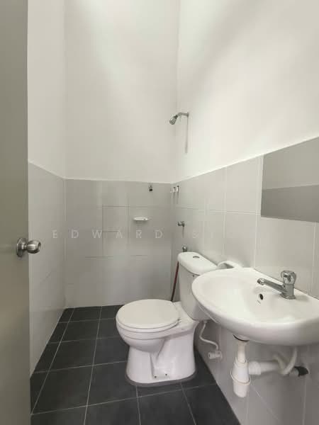 Rumah Teres 2-Tingkat untuk Disewa di Taman Pulai Mutiara (Iskandar Puteri (Nusajaya)) - Edward Siow - Bathroom - PropertyGuru.com.my