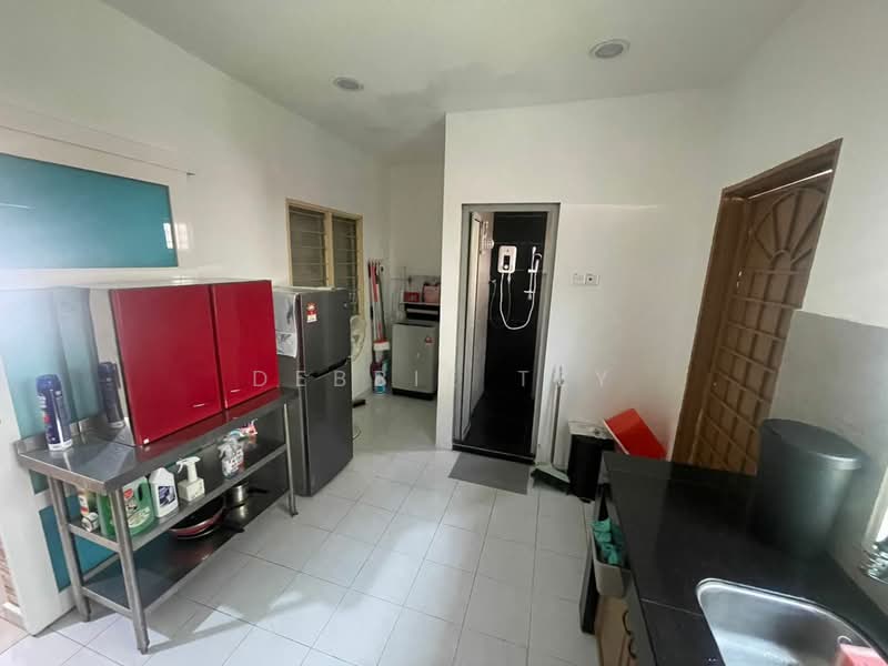 Rumah Teres 2-Tingkat untuk Dijual di Pusat Bandar Puchong (Puchong) - Debbie Tey - Kitchen - PropertyGuru.com.my