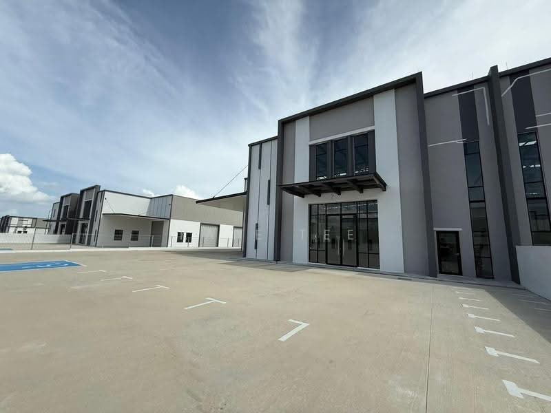 Semi-D Factory for Rent in Eco Business Park 1 (Johor Bahru) - Kate Tee - Exterior - PropertyGuru.com.my