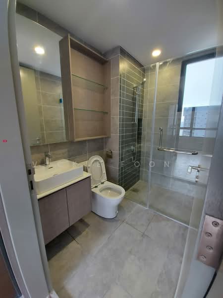 Service Residence for Sale at Millerz Square Serviced Residence - Vickie Foong - Bathroom - PropertyGuru.com.my