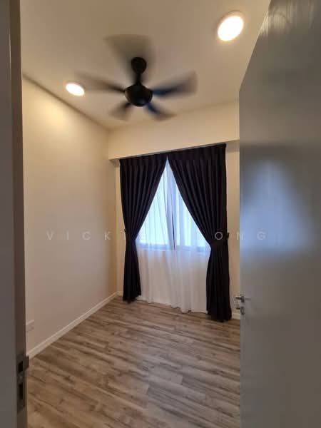 Service Residence for Sale at Millerz Square Serviced Residence - Vickie Foong - Bedroom - PropertyGuru.com.my