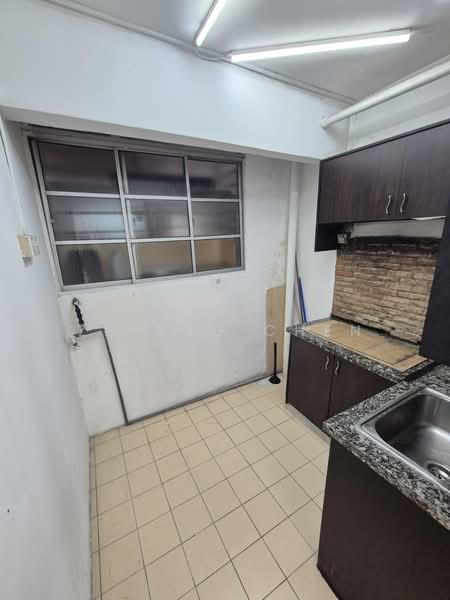 Pangsapuri untuk Disewa di Damai Apartment - Ziyang Chen - Kitchen - PropertyGuru.com.my