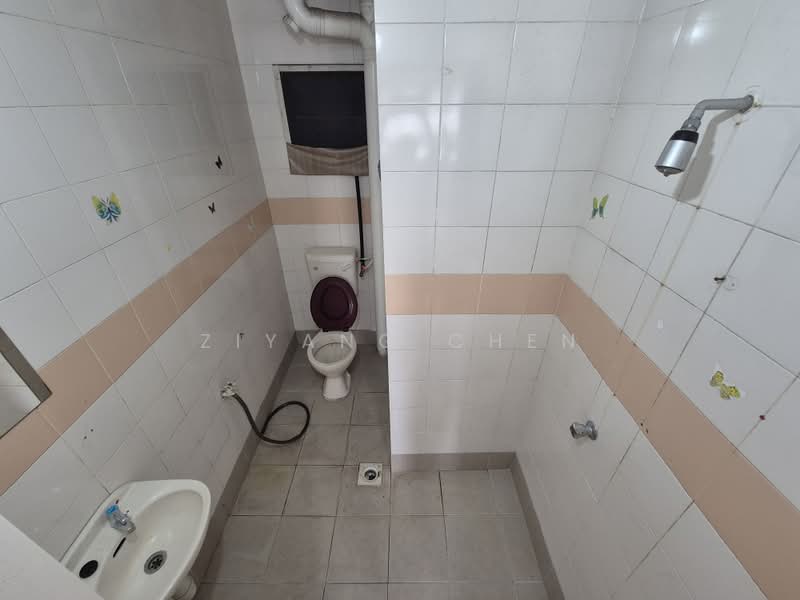 Pangsapuri untuk Disewa di Damai Apartment - Ziyang Chen - Bathroom - PropertyGuru.com.my
