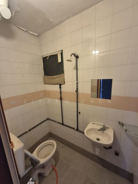Pangsapuri untuk Disewa di Damai Apartment - Ziyang Chen - Bathroom - PropertyGuru.com.my