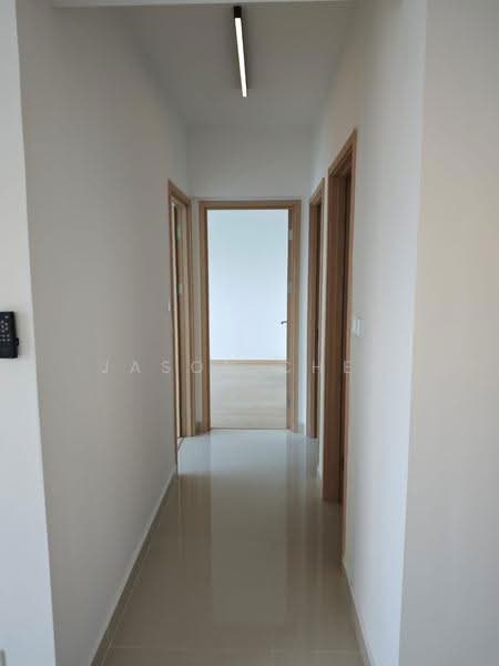 Kediaman Servis untuk Dijual di Aradia Residence @ Lake City KL North - Jason Chen - Corridor - PropertyGuru.com.my