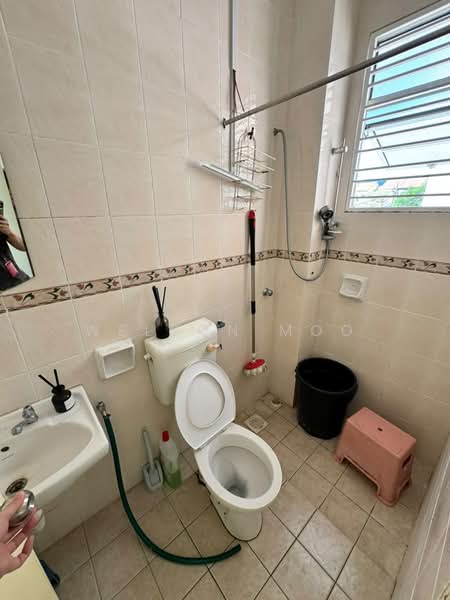2.5-storey Terraced House for Sale in Ukay Perdana (Ulu Kelang) - Welson Moo - Bathroom - PropertyGuru.com.my